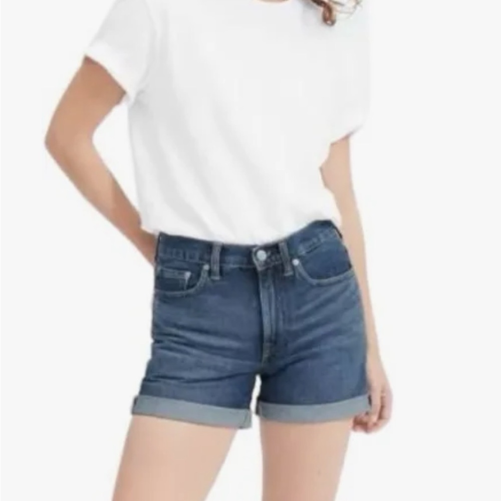 Everlane “The Denim Short”